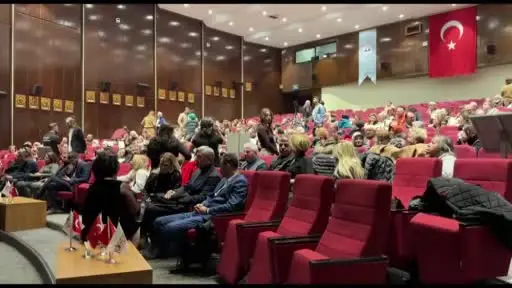 Antakya’da depremde hasar alan okul için Kayseri’de yardım konseri düzenlendi