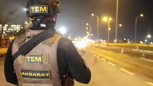 Aksaray polisinden eksi 12 derecede denetim