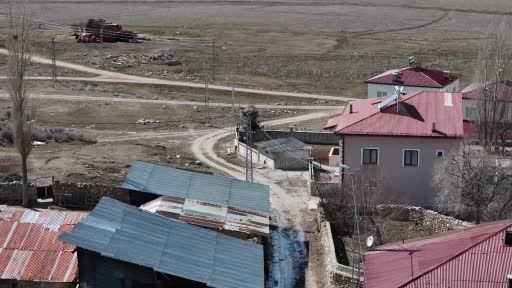 Sivas’ın ‘Leylekli köyü’, baharın müjdeleyicilerini bekliyor