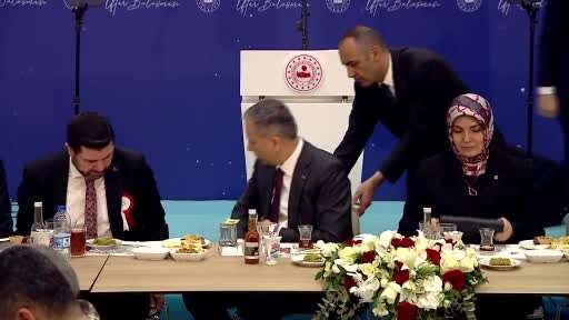 İçişleri Bakanı Yerlikaya: "Bu vatan için anadan, yardan, candan geçen, gidip de dönmeyen ve şehadete yürüyen nice kahramanlar var"