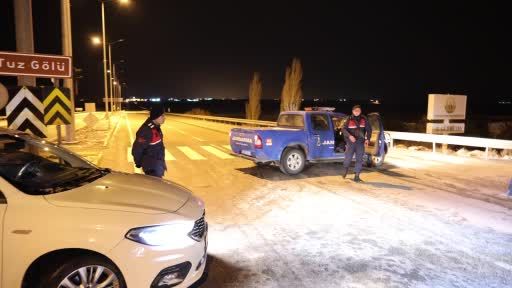 Aksaray’da kar, tipi ve buzlanma nedeniyle kazalar peş peşe yaşandı