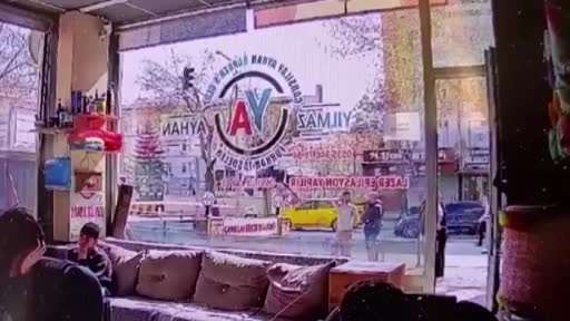 Konya’da yıkım aşamasındaki 6 katlı bina çöktü