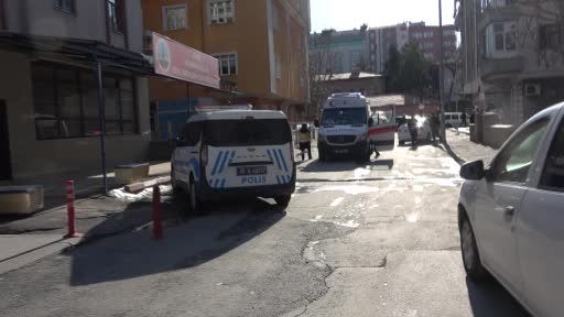 Genç kız annesini defalarca bıçaklayarak öldürdü