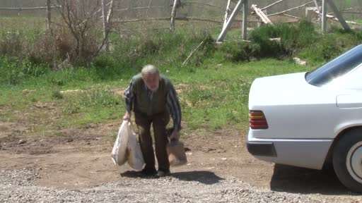 77 yaşındaki son nalbant ustası, 63 yıldır mesleğini sürdürüyor