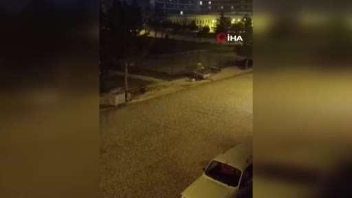 Konya’da dolu yağışı, yol ve açık alanlar beyaza büründü