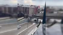 Ankara’da dolu ve sağanak sonrası sel meydana geldi