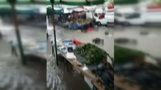 Başkent sağanak sonrası sele teslim oldu