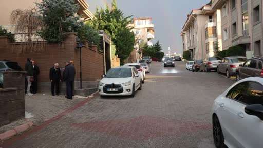 Başkan Arı, makam şoförünün gelin aracını sürdü