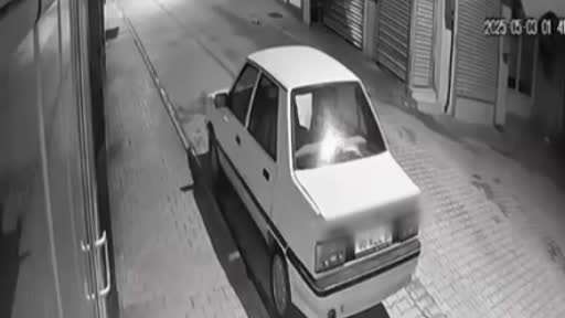 Konya’da 4 araç kundaklandı