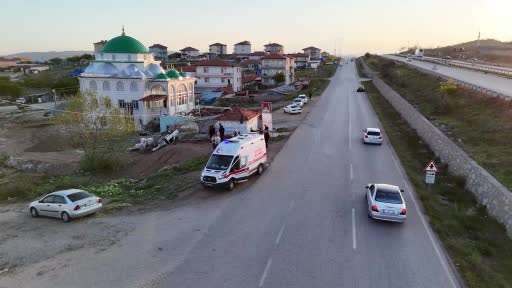 Takla atan Tofaş hurdaya döndü: 1 yaralı