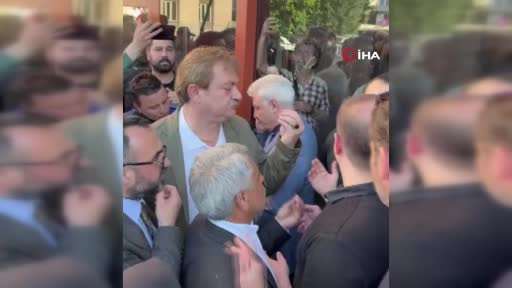 Etimesgut Belediyesi’nin 15 Temmuz Şehitler Anıtı’nın başka yere taşınması kararına tepki