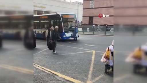 Ankara’da otobüse binmek isteyen bir kadın trafiği durdurmaya çalıştı