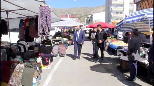 Sivas’ta semt pazarında her hafta alış-veriş dualarla başlıyor