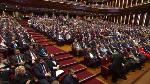 Cumhurbaşkanı Erdoğan: "İster töre, ister gelenek, ister güncel akım bahanesiyle olsun evliliğin zorlaştırılmasını asla doğru bulmuyoruz"