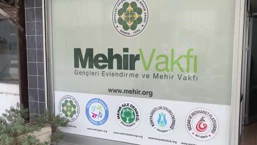1,5 milyon çift evlenmeyi bekliyor