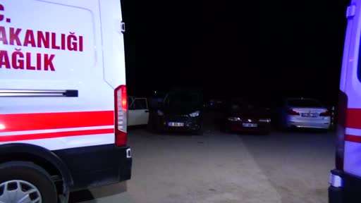 Parkta gençler arasında çıkan bıçaklı kavgada 1 kişi yaralandı