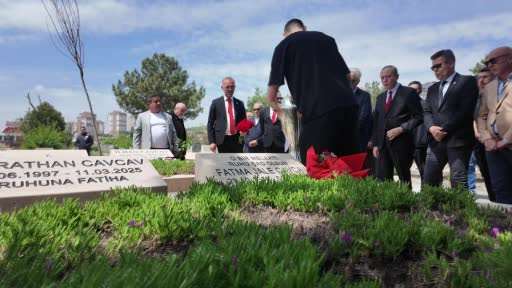 Gençlerbirliği camiası, İlhan Cavcav’ın mezarını ziyaret etti