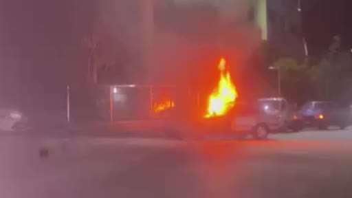 Ankara’da seyir halindeki otomobil alev topuna döndü