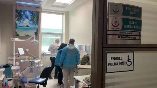 Yaşlı hastalar doktora değil, doktor hastanın evine gidiyor