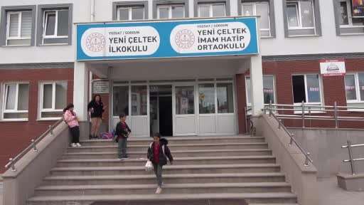 Anadolu masallarını sahnede canlandırdılar
