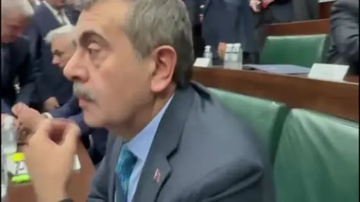 Bakan Tekin: "İş dünyası ara eleman temini noktasında güçlük çektiklerini söylüyorlar"