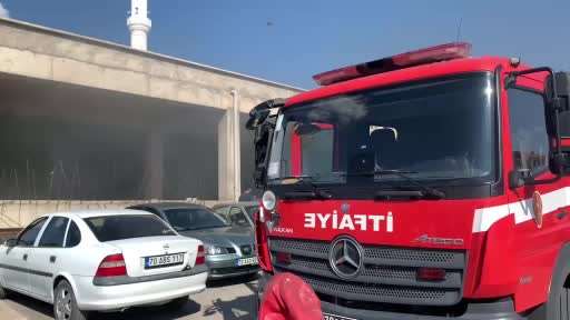 Karaman’da cami otoparkında yangın