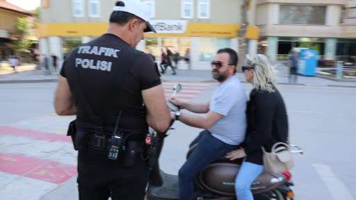 Ehliyet, kask, sigorta yok, 20 bin lira ceza var