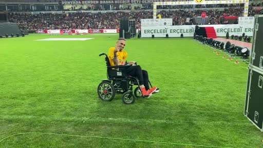 Eskişehirspor’un kutlamaları için engel tanımadı