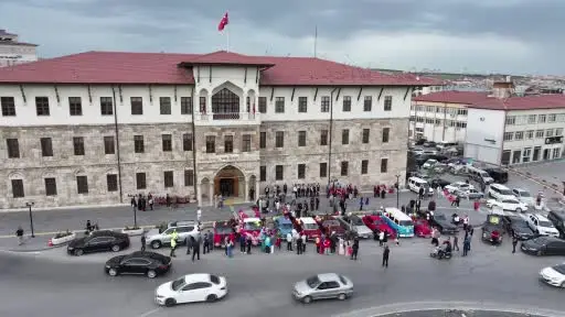 Sivas Uluslararası Film Festivali, kortej yürüyüşü ile başladı