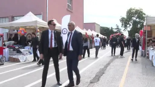 Polis Eşleri Derneği "Gıda ve Dayanıklı Tüketim Ürünleri Sergisi" düzenledi