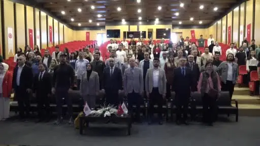 Panelin eşi benzeri görülmemiş katılımcıları dikkat çekti