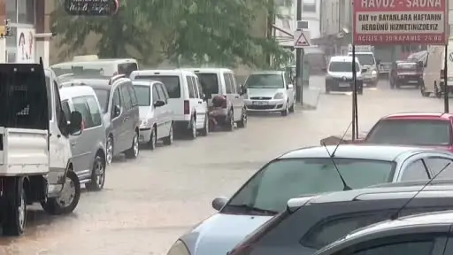 Karaman’da sağanak yağış etkili oldu