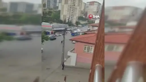 Elektrik tellerinden kıvılcım çıktı, o anlar kameraya yansıdı