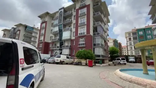 Apartmanın 5’inci katından düşen 2 yaşındaki çocuk hayatını kaybetti