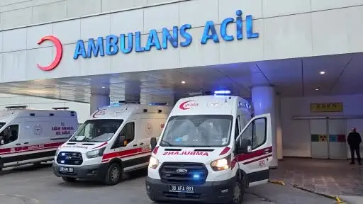 DEM Parti Van Milletvekili Dindar geçirdiği kazada yaralandı