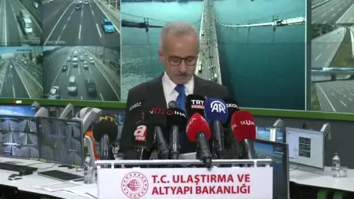 Bakan Uraloğlu: "Bayram süresince devlet ve il yollarından oluşan 68 bin 620 kilometrelik yol ağımızda 7/24 görev başında kalacağız"