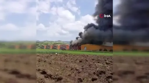Başkent’te tavuk çiftliği alevlere teslim oldu