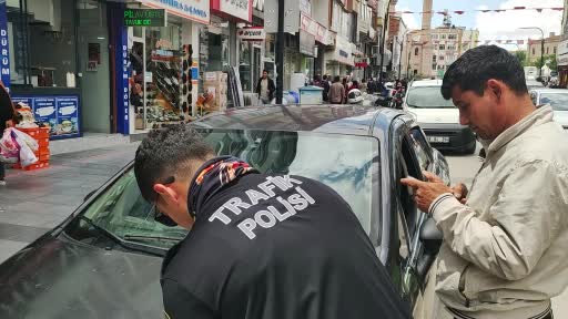 Sahte ehliyet ibraz etti, gözaltına alındı
