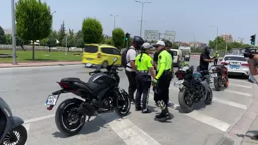 Konya’da trafik ekiplerin bayram mesaisi devam ediyor