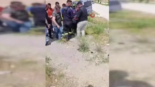 İki otomobil kafa kafaya çarpıştı: 8 yaralı