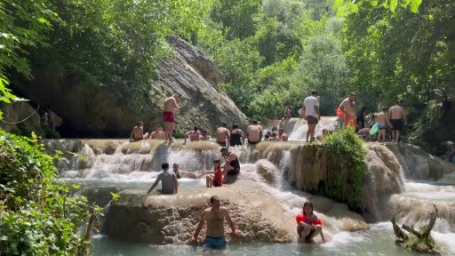 Kurban Bayramı’nda Gürleyik Şelalesi’ne ziyaretçi akını