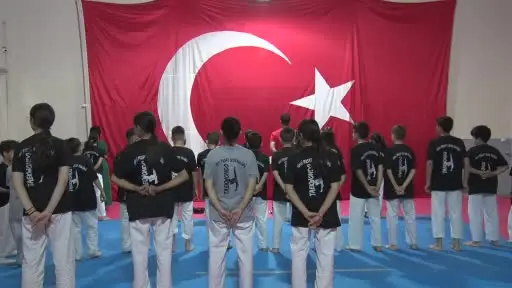 Hobi olarak başladığı taekwondoda Kayseri şampiyonu oldu
