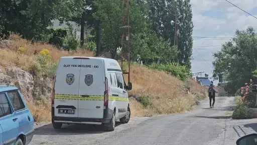 Evin bahçesinde vurulan şahıs ağır yaralandı