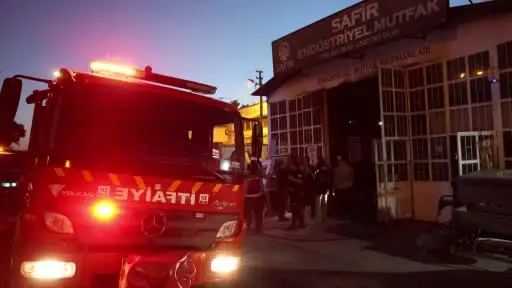Nevşehir’de iş yeri yangını paniğe neden oldu