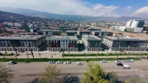 Cumhurbaşkanı Erdoğan: "Azerbaycan Mahallemizdeki konutların da yer aldığı 49 bin 56 iş yeri ve konutu hak sahibi kardeşlerimize teslim ediyoruz"