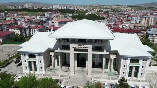 Öğrenciler aileleriyle çiğköfte yoğurdu