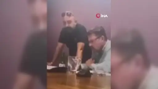 İş yerini bastıkları şahsın ayağından vurup o anları kaydettiler