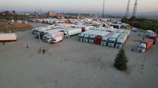 YKS soru kitapçıklarını taşıyan 528 nakliye aracı, 250 sınav merkezine doğru yola çıktı