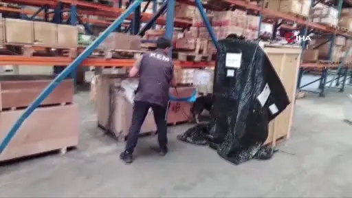 Ticaret Bakanlığı Gümrükler Muhafaza ekiplerinden kaçakçılıkla mücadelede etkin ve kesintisiz denetim