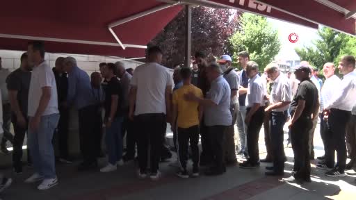 Ankara’da fabrikadaki azot gazı sızıntısından zehirlenen 2 işçi defnedildi